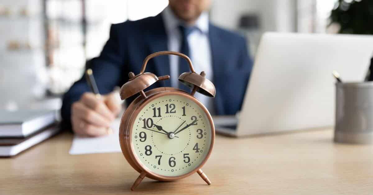 10-good-reasons-to-take-a-half-day-at-work-on-short-notice-2024